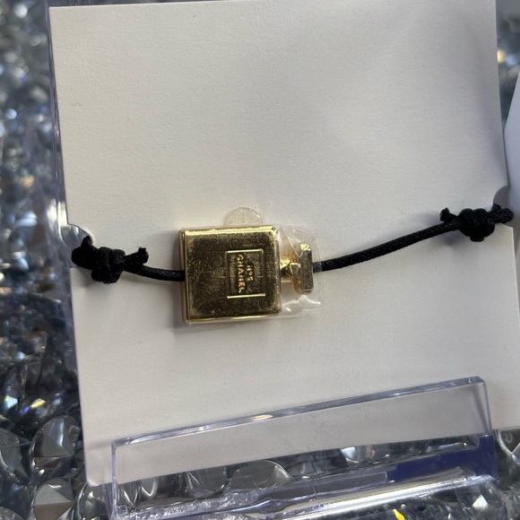Chanel N°5 perfume bottle charm bracelet NIP - Picture 8 of 8
